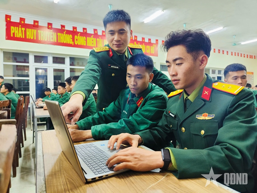 Câu lạc bộ chuyển đổi số ở Trung đoàn 3